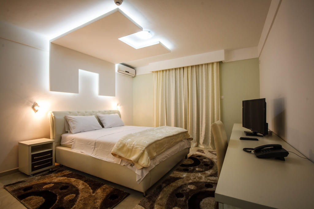 Hotel Oasis ポドゴリツァ 部屋 写真