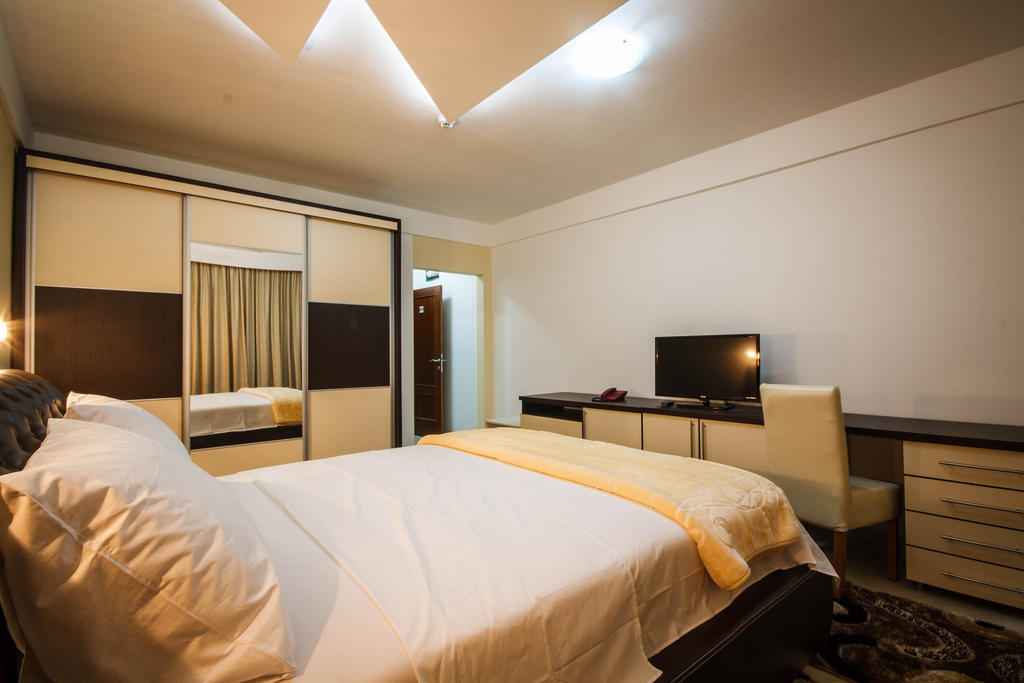 Hotel Oasis ポドゴリツァ 部屋 写真
